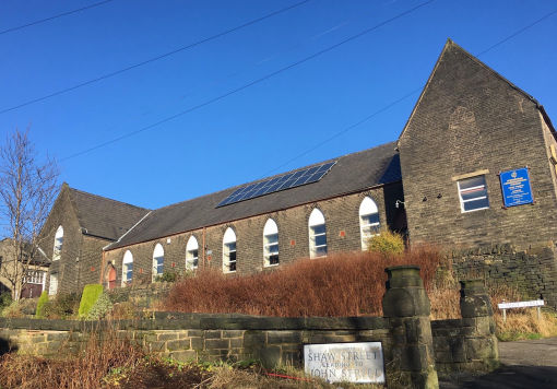 Springhead Congregational Church, Oldham - outside view